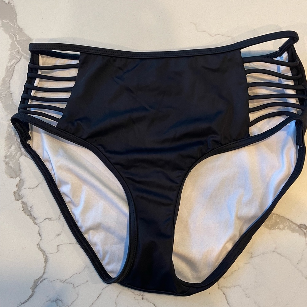 NWT Venus Cut Out High Waist Bikini Bottom